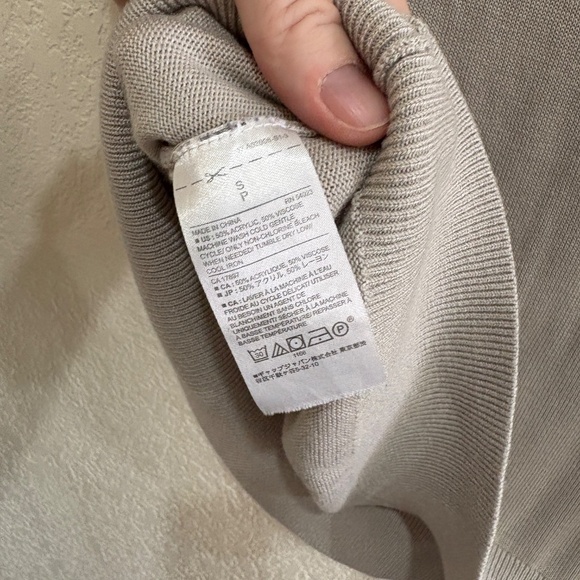 Banana Republic Knit Sweater Top‎ Women’s Small Beige - Picture 5 of 6